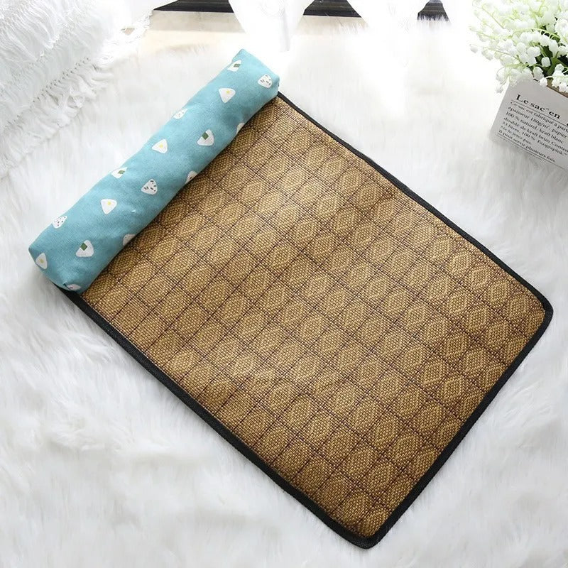 Tapis_rafraichissant_chat_bleu_ciel