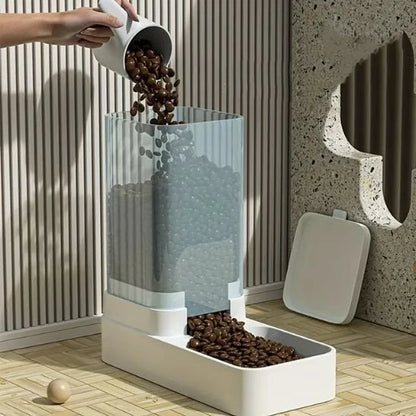 distributeur de croquettes pour chat blanc transparent